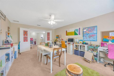 Casa en venta en Land O' Lakes, Florida, 5 dormitorios, 298.22 m2 № 1914409 - foto 28