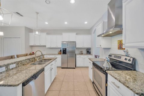 Casa en venta en Land O' Lakes, Florida, 5 dormitorios, 298.22 m2 № 1914409 - foto 6