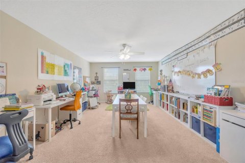 Casa en venta en Land O' Lakes, Florida, 5 dormitorios, 298.22 m2 № 1914409 - foto 26