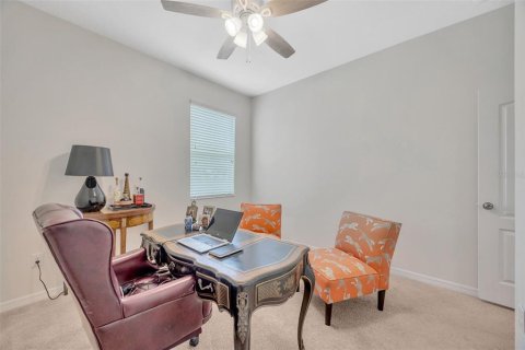 Casa en venta en Land O' Lakes, Florida, 5 dormitorios, 298.22 m2 № 1914409 - foto 23