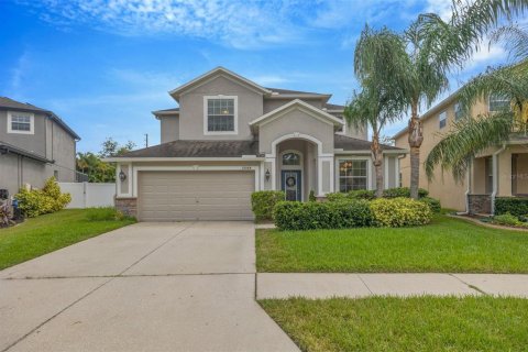 Casa en venta en Land O' Lakes, Florida, 5 dormitorios, 298.22 m2 № 1914409 - foto 1