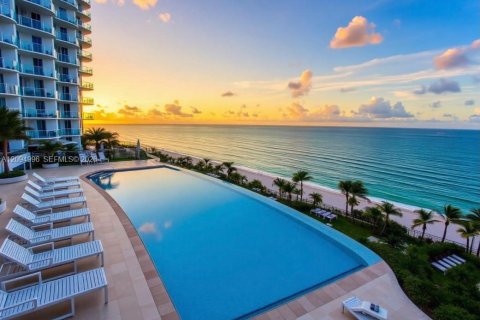 Copropriété à vendre à Miami, Floride: 2 chambres, 108.6 m2 № 2390387 - photo 22