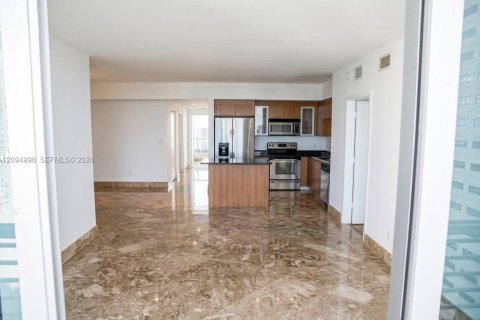 Copropriété à vendre à Miami, Floride: 2 chambres, 108.6 m2 № 2390387 - photo 3