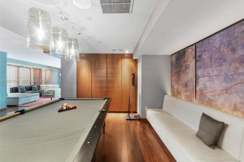 Copropriété à vendre à Miami, Floride: 2 chambres, 108.6 m2 № 2390387 - photo 27