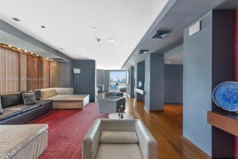 Copropriété à vendre à Miami, Floride: 2 chambres, 108.6 m2 № 2390387 - photo 29