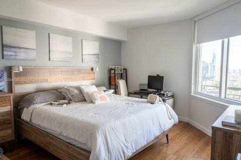 Copropriété à vendre à Miami, Floride: 2 chambres, 108.6 m2 № 2390387 - photo 11