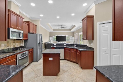Casa en venta en Wesley Chapel, Florida, 4 dormitorios, 299.8 m2 № 1898611 - foto 9