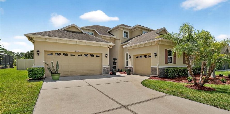 Casa en Wesley Chapel, Florida 4 dormitorios, 299.8 m2 № 1898611