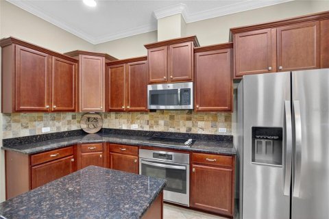 Casa en venta en Wesley Chapel, Florida, 4 dormitorios, 299.8 m2 № 1898611 - foto 10