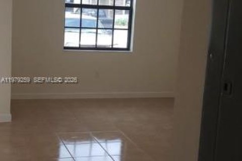 House in Homestead, Florida 3 bedrooms, 141.58 sq.m. № 2046019 - photo 4