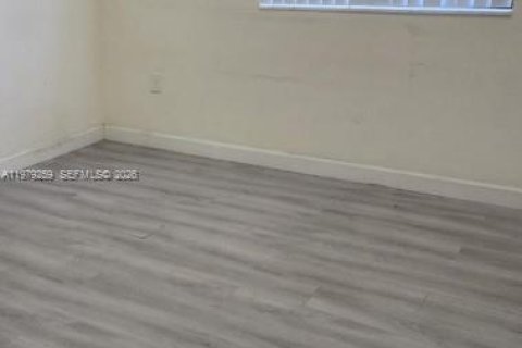 House in Homestead, Florida 3 bedrooms, 141.58 sq.m. № 2046019 - photo 7