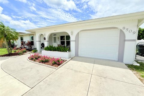Villa ou maison à North Port, Floride 3 chambres, 158.49 m2 № 2122808