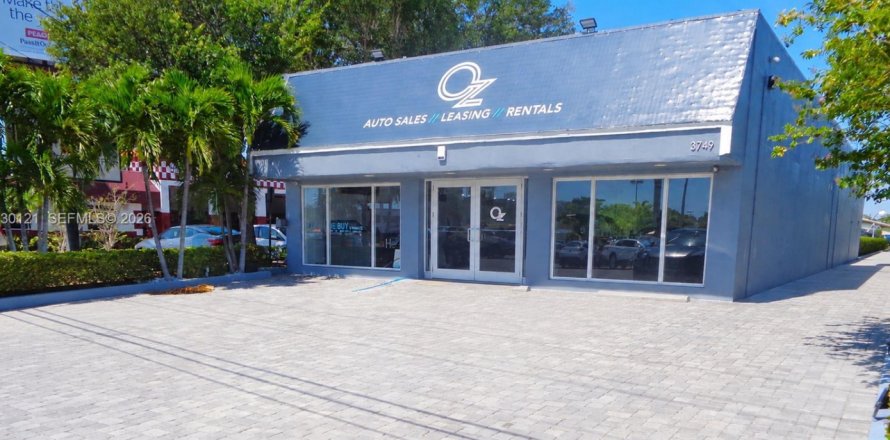 Immobilier commercial à Pompano Beach, Floride № 2390177