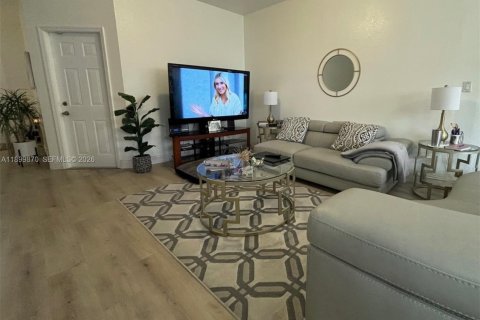 Снять в аренду таунхаус в Майами, Флорида 4 спальни, 166.57м2, № 2040746 - фото 9