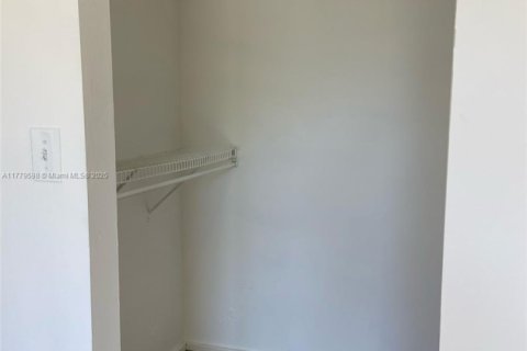 Condominio en venta en Miramar, Florida, 2 dormitorios, 77.29 m2 № 1862941 - foto 20