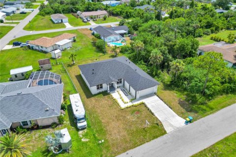 Villa ou maison à vendre à Port Charlotte, Floride: 4 chambres, 186.08 m2 № 1878092 - photo 29