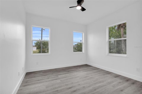 Villa ou maison à vendre à Port Charlotte, Floride: 4 chambres, 186.08 m2 № 1878092 - photo 23