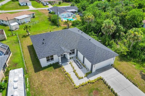 Villa ou maison à vendre à Port Charlotte, Floride: 4 chambres, 186.08 m2 № 1878092 - photo 3