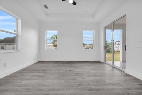 Villa ou maison à vendre à Port Charlotte, Floride: 4 chambres, 186.08 m2 № 1878092 - photo 12