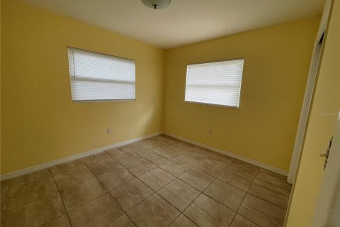 Villa ou maison à louer à Clearwater, Floride: 2 chambres, 63.82 m2 № 2413917 - photo 7