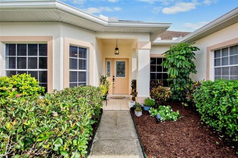 Villa ou maison à vendre à Bradenton, Floride: 3 chambres, 155.8 m2 № 2411500 - photo 3