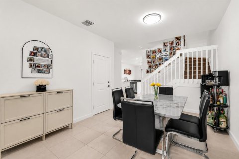 Adosado en venta en Homestead, Florida, 4 dormitorios, 169.08 m2 № 2189775 - foto 6