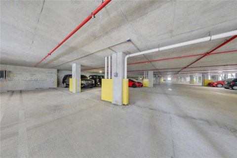 Купить кондоминиум в Майами, Флорида 2 спальни, 76.27м2, № 2048588 - фото 23