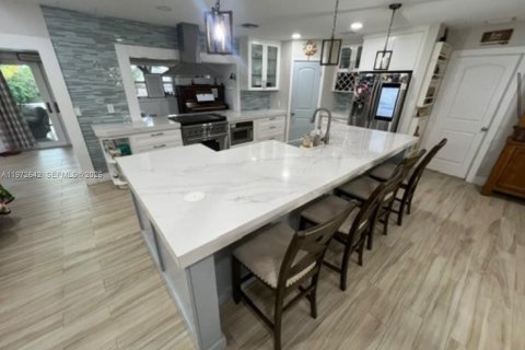 Купить виллу или дом в Холливуд, Флорида 4 спальни, 139.73м2, № 2032934 - фото 5