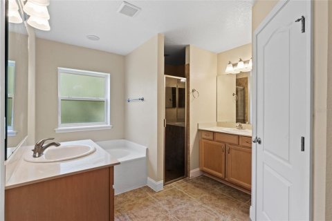 House in Gainesville, Florida 4 bedrooms, 182.09 sq.m. № 1906609 - photo 23