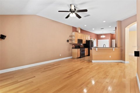 House in Gainesville, Florida 4 bedrooms, 182.09 sq.m. № 1906609 - photo 7