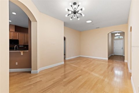 House in Gainesville, Florida 4 bedrooms, 182.09 sq.m. № 1906609 - photo 3