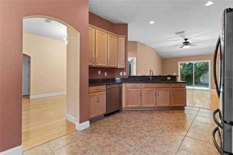 House in Gainesville, Florida 4 bedrooms, 182.09 sq.m. № 1906609 - photo 11