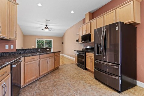 House in Gainesville, Florida 4 bedrooms, 182.09 sq.m. № 1906609 - photo 10