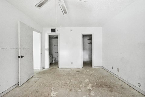 Condo in Deerfield Beach, Florida, 2 bedrooms  № 1930574 - photo 27