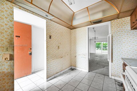 Condo in Deerfield Beach, Florida, 2 bedrooms  № 1930574 - photo 12