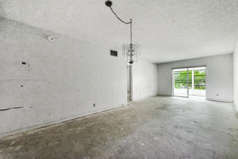 Condo in Deerfield Beach, Florida, 2 bedrooms  № 1930574 - photo 21