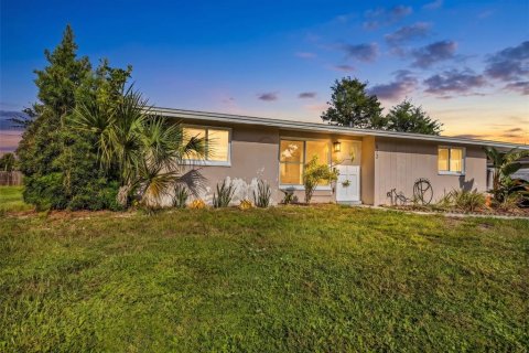 Villa ou maison à Port Charlotte, Floride 2 chambres, 90.49 m2 № 2339116