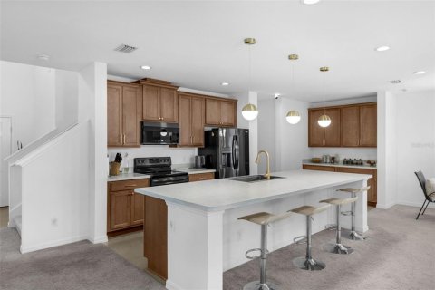 House in Kissimmee, Florida 4 bedrooms, 235.23 sq.m. № 1840346 - photo 8