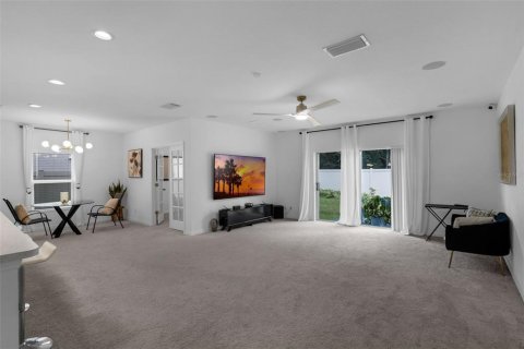 House in Kissimmee, Florida 4 bedrooms, 235.23 sq.m. № 1840346 - photo 3