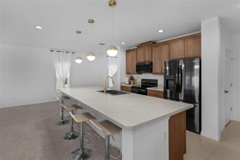 House in Kissimmee, Florida 4 bedrooms, 235.23 sq.m. № 1840346 - photo 7