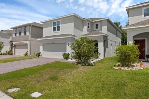 House in Kissimmee, Florida 4 bedrooms, 235.23 sq.m. № 1840346 - photo 2