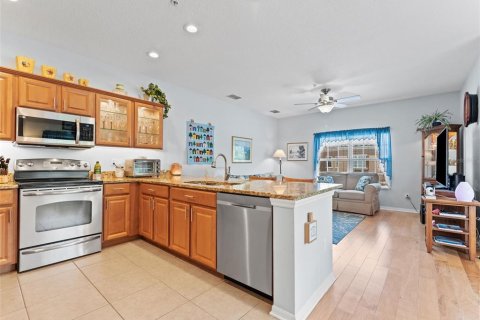 Townhouse in New Port Richey, Florida 3 bedrooms, 158.86 sq.m. № 1883755 - photo 10