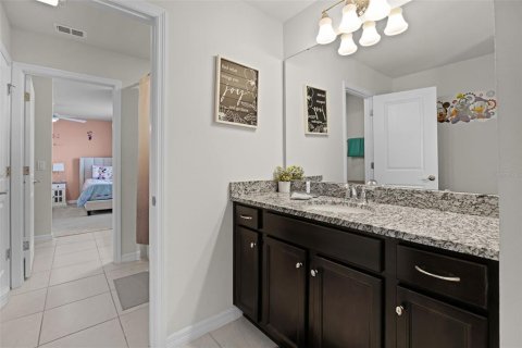 House in Davenport, Florida 8 bedrooms, 374.95 sq.m. № 1908996 - photo 30