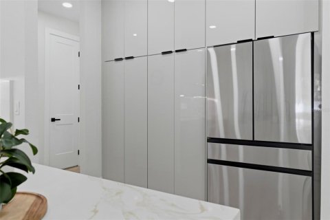 Casa en venta en Tampa, Florida, 5 dormitorios, 278.8 m2 № 2213977 - foto 17
