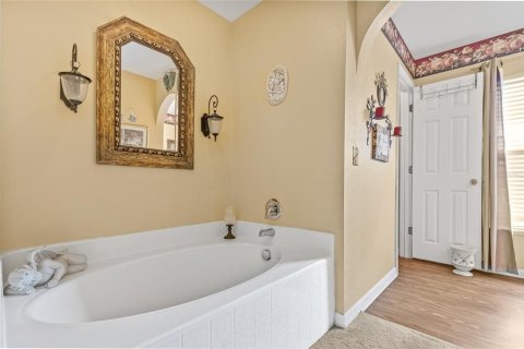 House in Riverview, Florida 4 bedrooms, 277.13 sq.m. № 1757661 - photo 15