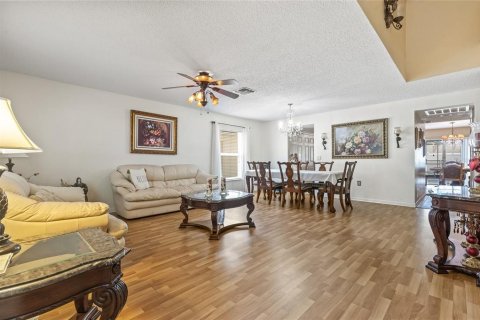 House in Riverview, Florida 4 bedrooms, 277.13 sq.m. № 1757661 - photo 26