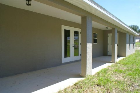House in Ocala, Florida 4 bedrooms, 167.6 sq.m. № 2100995 - photo 24