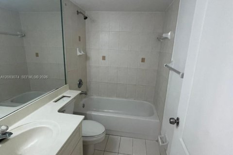 Copropriété à louer à Hialeah, Floride: 3 chambres, 125.42 m2 № 2384812 - photo 12