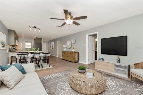 Condo in Palm Harbor, Florida, 2 bedrooms  № 1687118 - photo 11