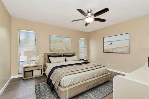 Condo in Palm Harbor, Florida, 2 bedrooms  № 1687118 - photo 18